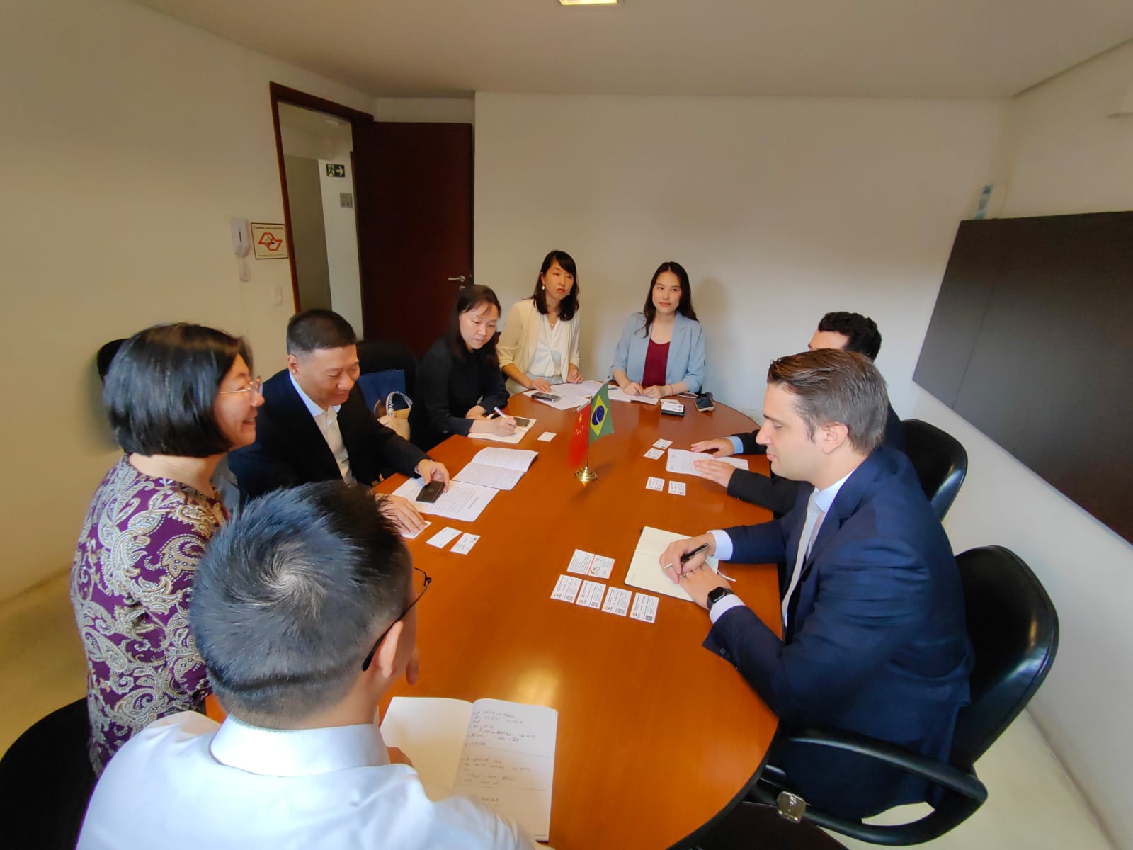 Delegação Chinesa de Sichuan explora parcerias estratégicas com a Câmara Brasil China
