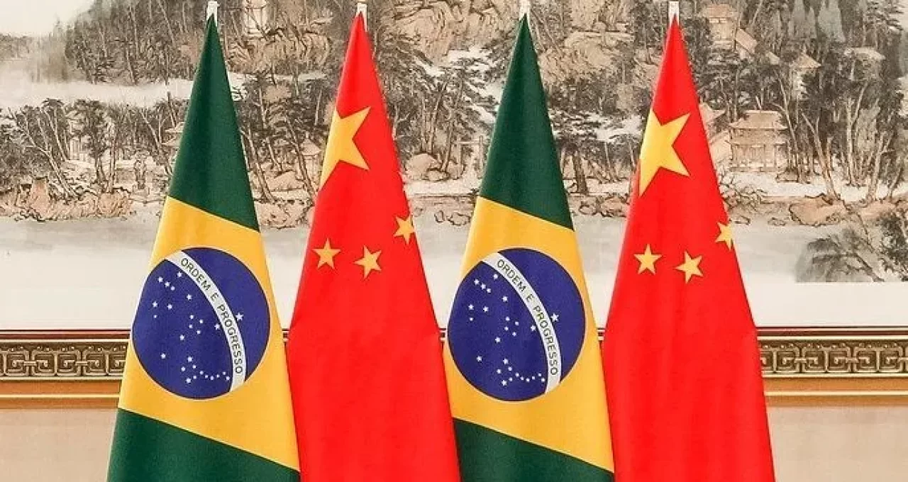 Bandeiras-Brasil-China-1
