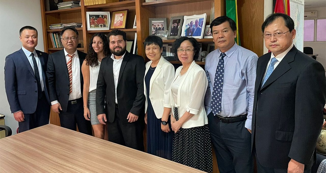 delegacao-daccpit-de-ningbo-estabelece-vinculos-estrategicos-com-a-camara-brasil-china-em-sao-paulo-featured
