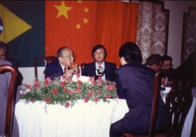 encontro-entre-o-ex-presidente-da-china-sr-yang-shangkun-e-o-presidente-da-ccibc-sr-charles-tang